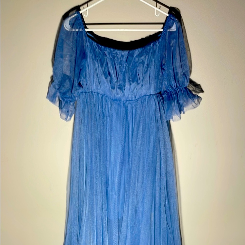 Long blue maternity dress. Worn once. Size 6